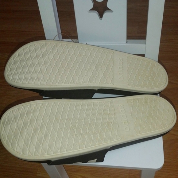 Adidas Adillete Sandals - Picture 4 of 5
